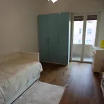 In Punta Di Piedi Apartament *