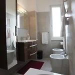 In Punta Di Piedi * Rzym